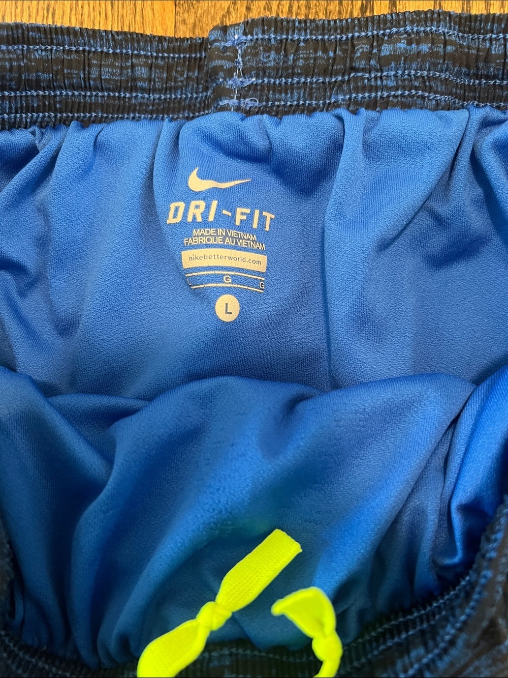Nike Women’s Navy & Neon Yellow Athletic Running Shorts - Picture 3 of 7